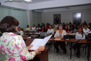 Palabras bienvenida a participantes diplomado